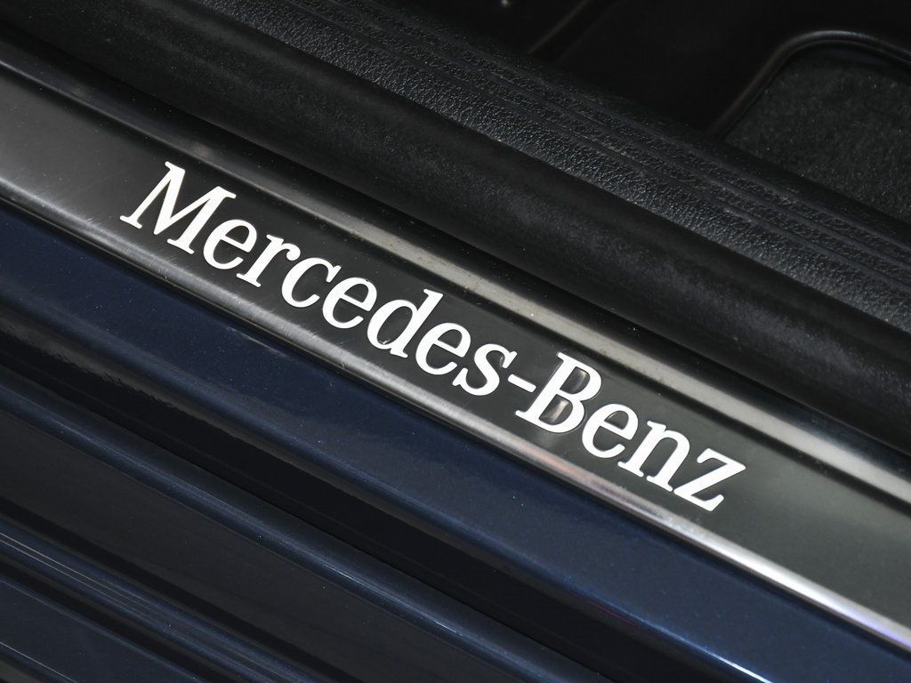 2024 Mercedes Benz C 300 photo 12