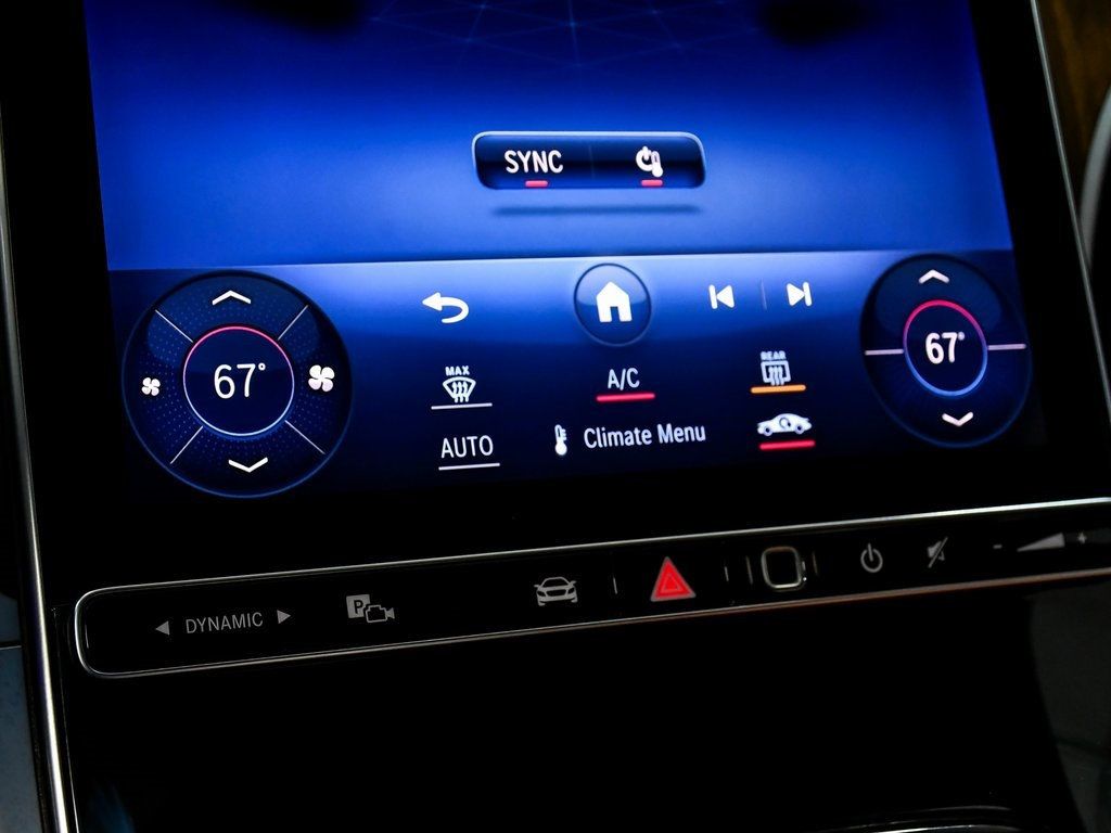 2024 Mercedes Benz C 300 photo 32