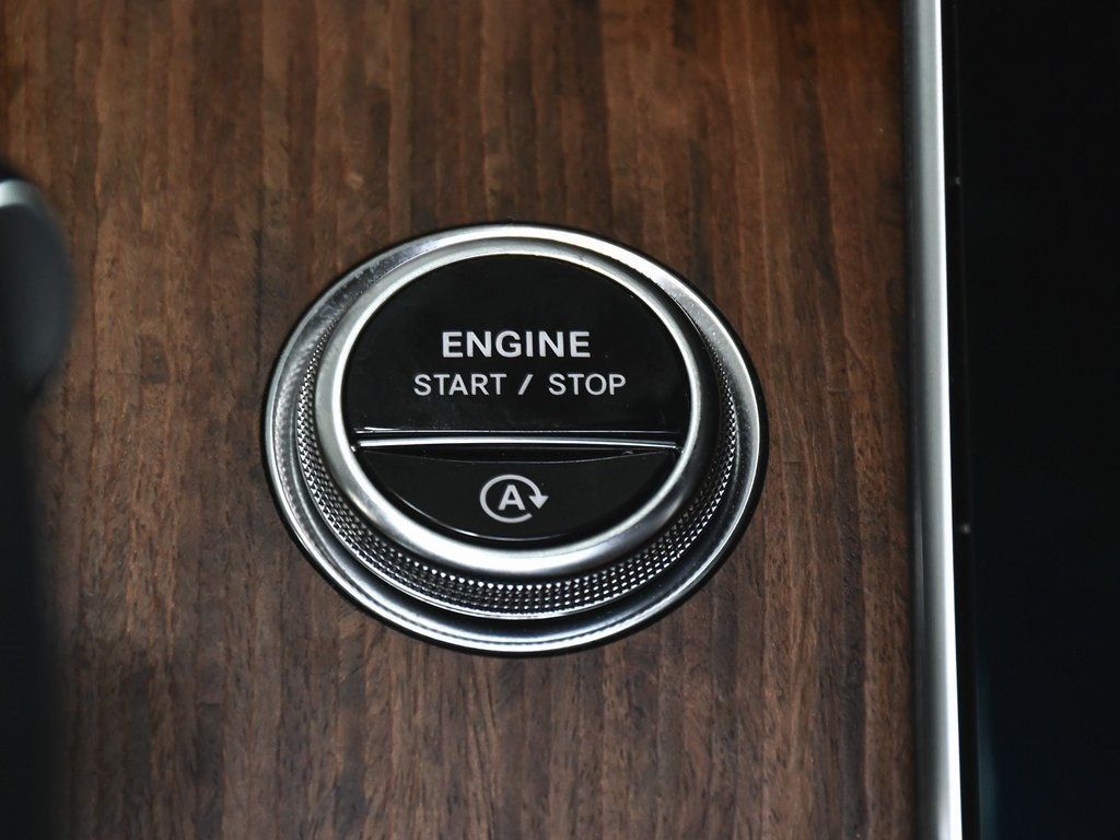 2024 Mercedes Benz C 300 photo 34