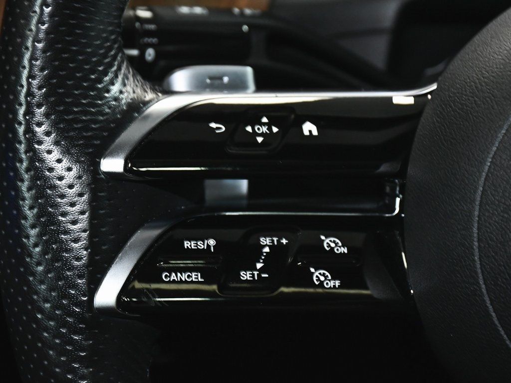 2024 Mercedes Benz C 300 photo 38