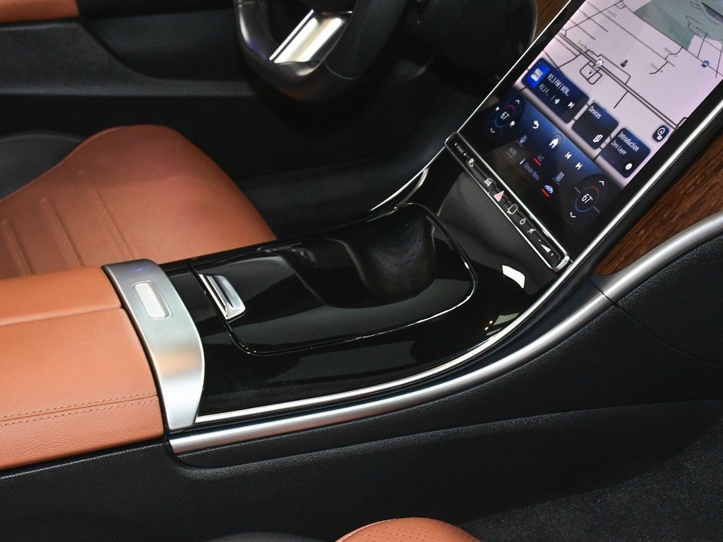 2024 Mercedes Benz C 300 photo 60