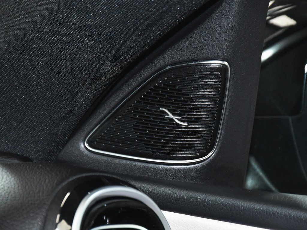 2024 Mercedes Benz C 300 photo 32