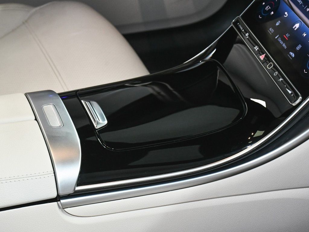 2024 Mercedes Benz C 300 photo 55