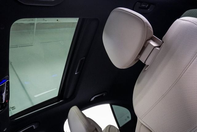 2024 Mercedes-Benz C-Class C 300 4MATIC Sedan - 22928534 - 7