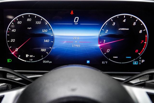 2024 Mercedes-Benz C-Class C 300 4MATIC Sedan - 23073292 - 32