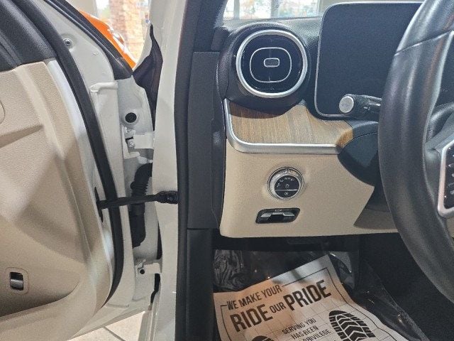 2024 Mercedes-Benz C-Class C 300 Sedan - 22945840 - 11