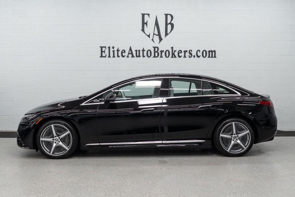 2024 Mercedes Benz EQE-Class Sedan photo 2