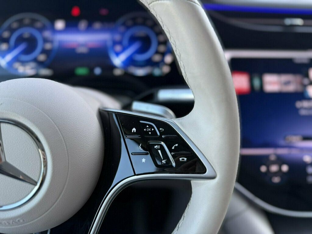 Mercedes-Benz EQS 450+ photo 12