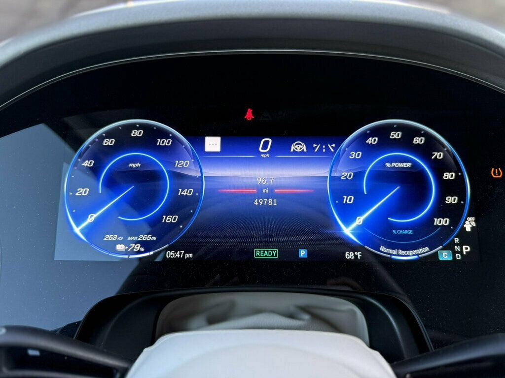 Mercedes-Benz EQS 450+ photo 13