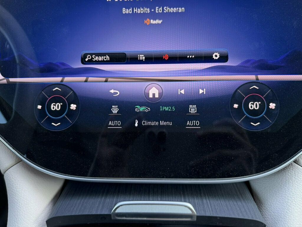 Mercedes-Benz EQS 450+ photo 16