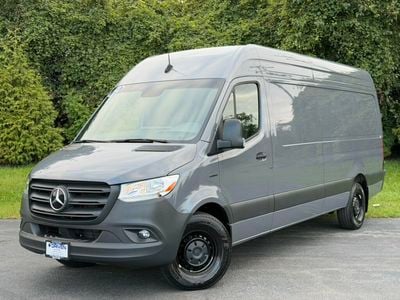 2024 Mercedes-Benz eSprinter Cargo Van
