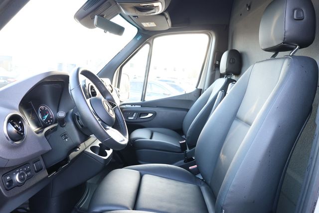 2024 Mercedes-Benz eSprinter Cargo Van 2500 High Roof 170" RWD - 22961416 - 10