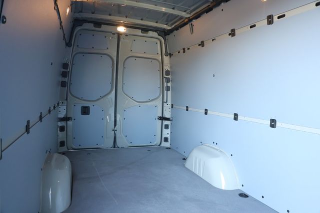 2024 Mercedes-Benz eSprinter Cargo Van 2500 High Roof 170" RWD - 22961416 - 23