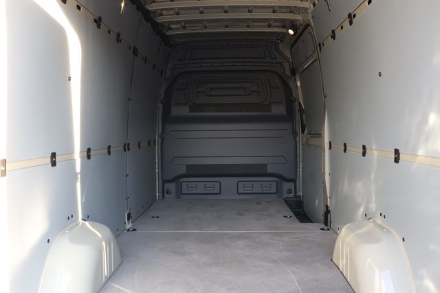 2024 Mercedes-Benz eSprinter Cargo Van 2500 High Roof 170'' w/ Premium MBUX, Exterior Lighting Packages - 22961416 - 19