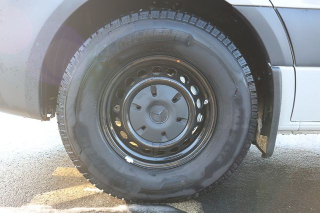 2024 Mercedes-Benz eSprinter Cargo Van 2500 High Roof 170'' w/ Premium MBUX, Exterior Lighting Packages - 22961416 - 8