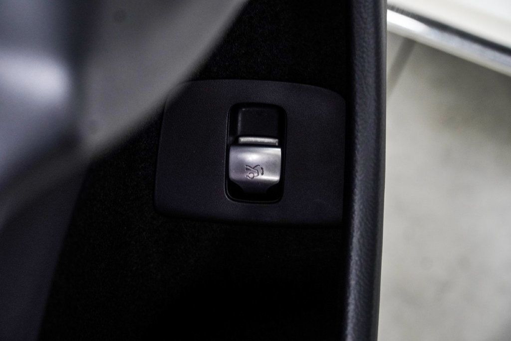 Mercedes-Benz E 450 photo 40