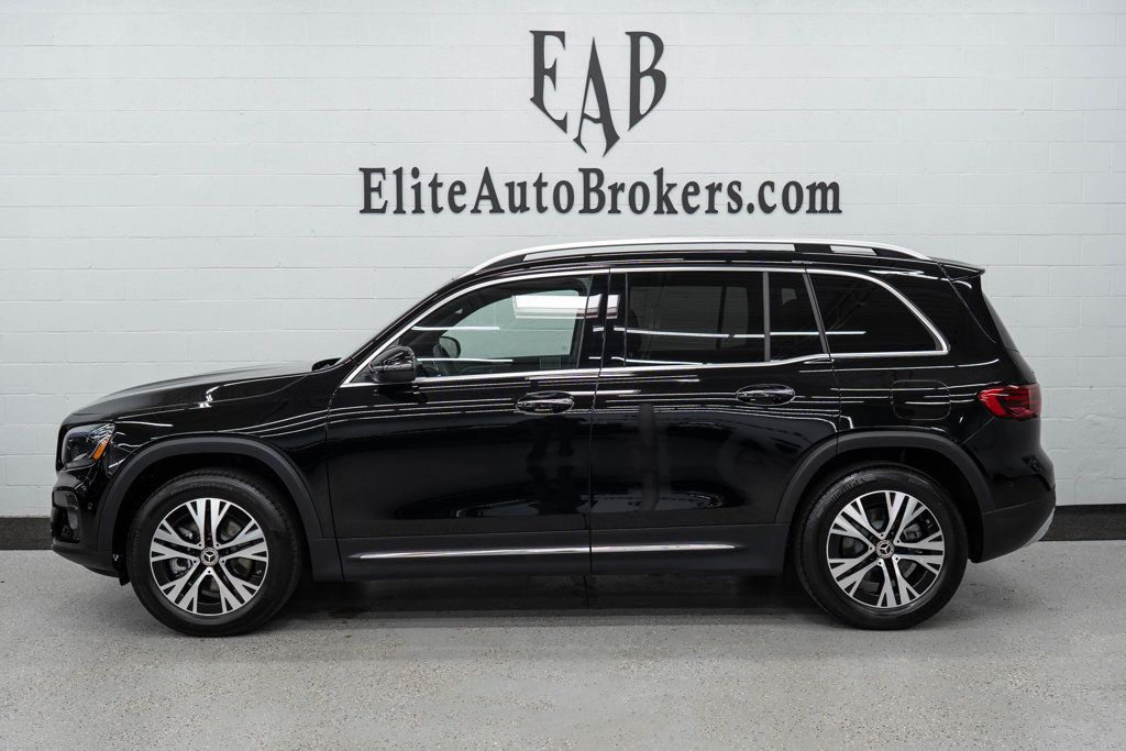 2024 Mercedes Benz GLB 250 4MATIC photo 2