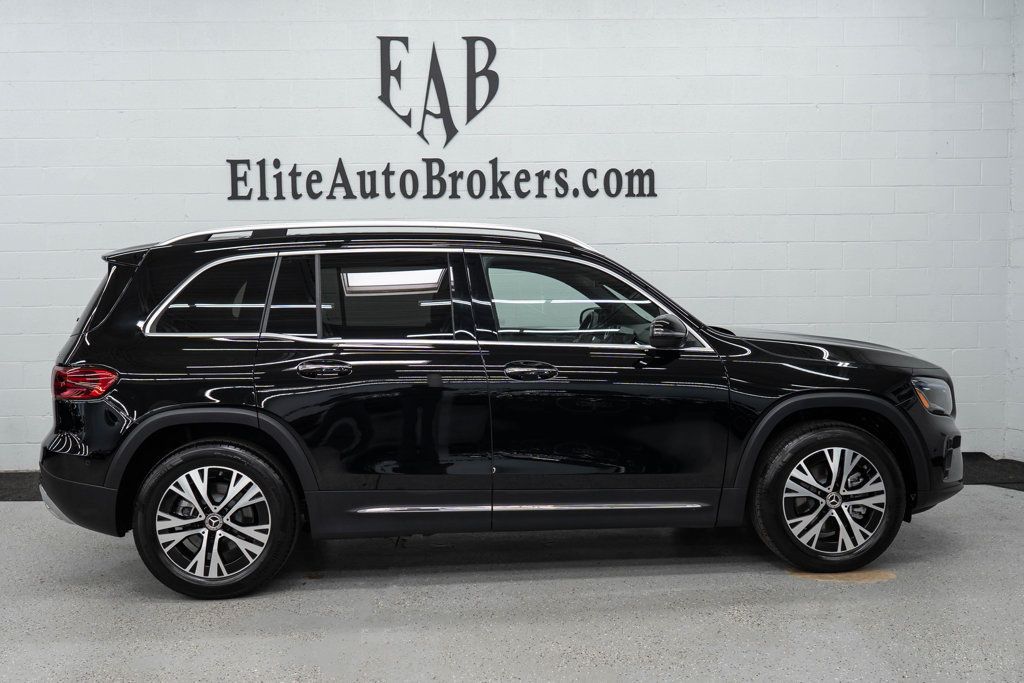 2024 Mercedes Benz GLB 250 4MATIC photo 5