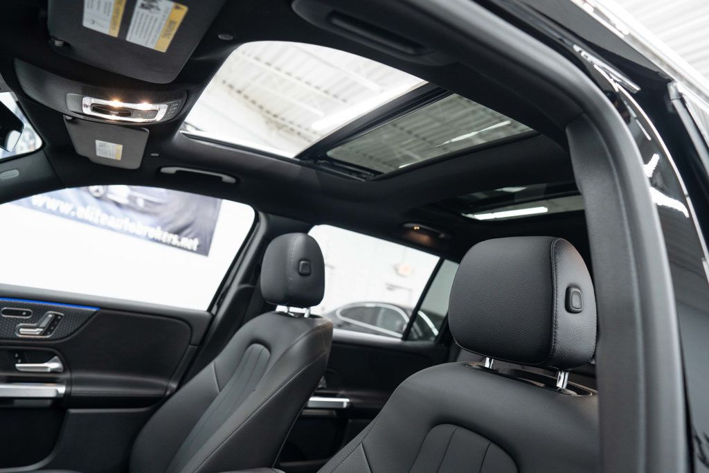 2024 Mercedes Benz GLB 250 4MATIC photo 8