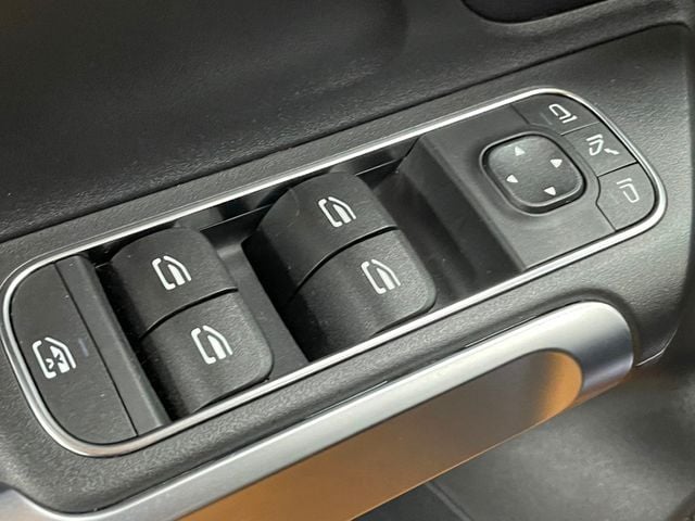 2024 Mercedes-Benz GLB GLB 250 SUV - 22948829 - 15