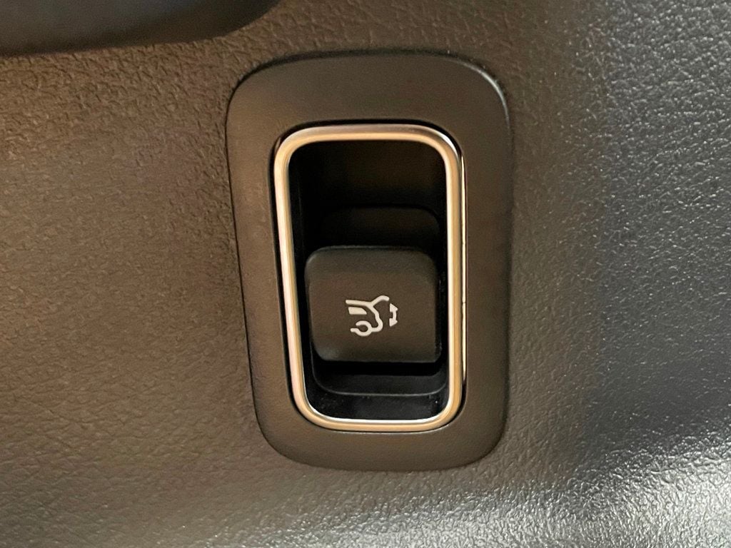 2024 Mercedes-Benz GLB GLB 250 SUV - 22948829 - 16