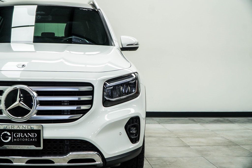 2024 Mercedes Benz GLB 250 photo 2