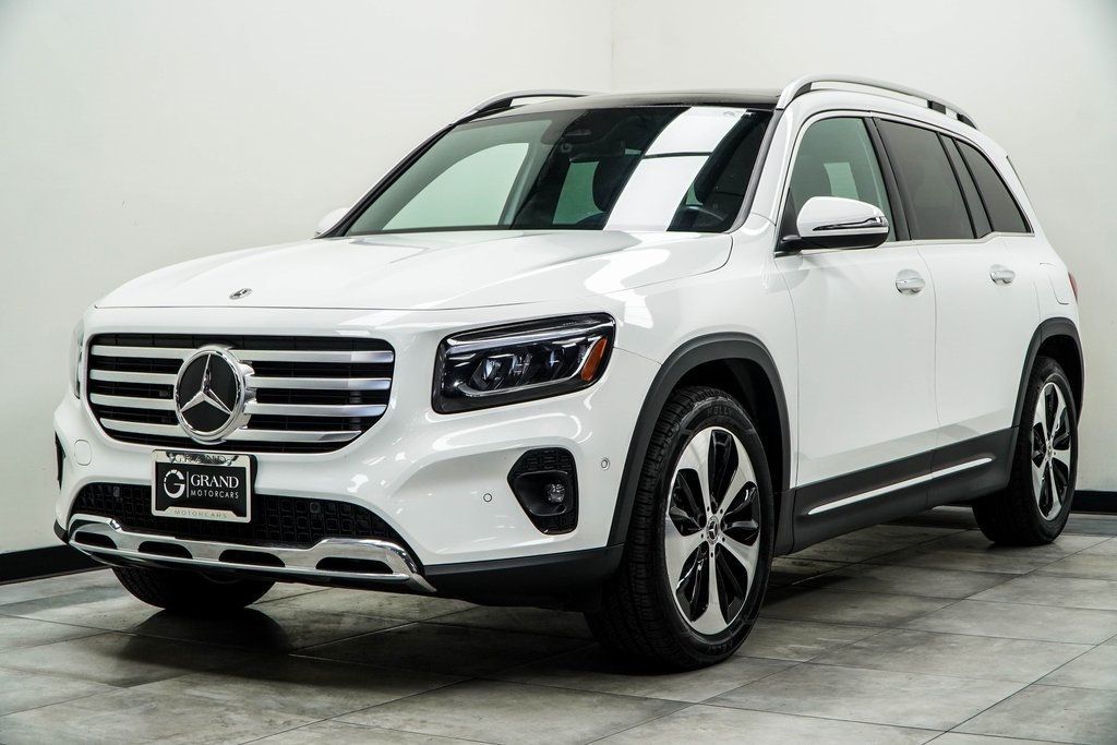 2024 Mercedes Benz GLB 250 photo 4