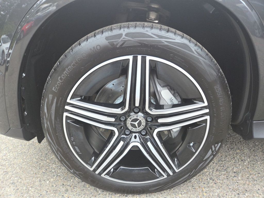 Mercedes-Benz GLC photo 27