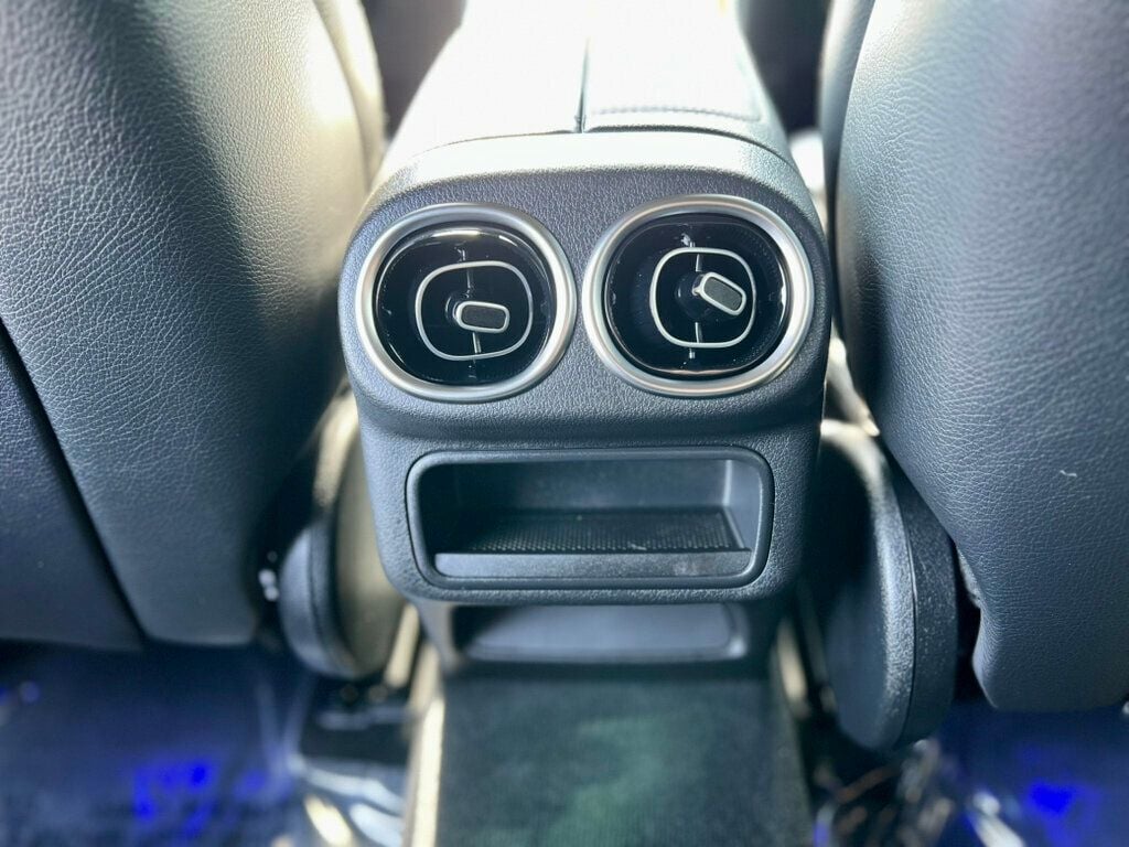 2024 Mercedes Benz GLC 300 4MATIC photo 17