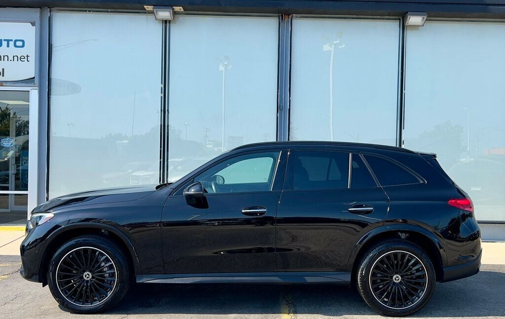 2024 Mercedes Benz GLC 300 4MATIC photo 30