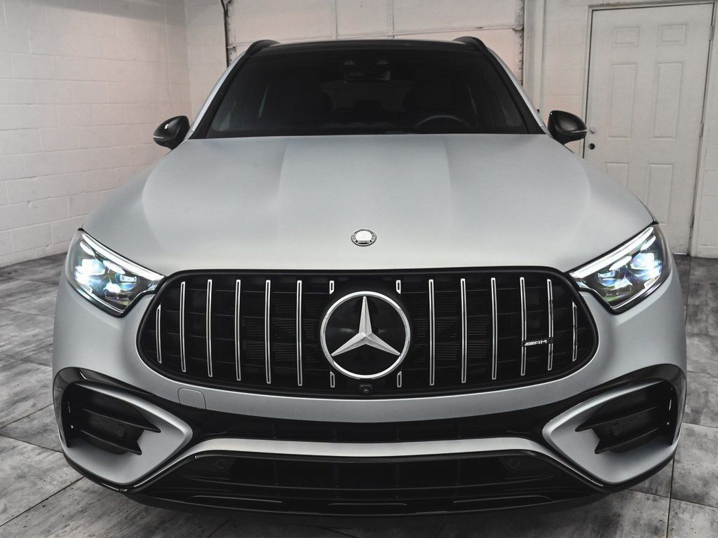 2024 Mercedes Benz GLC 43 AMG photo 2