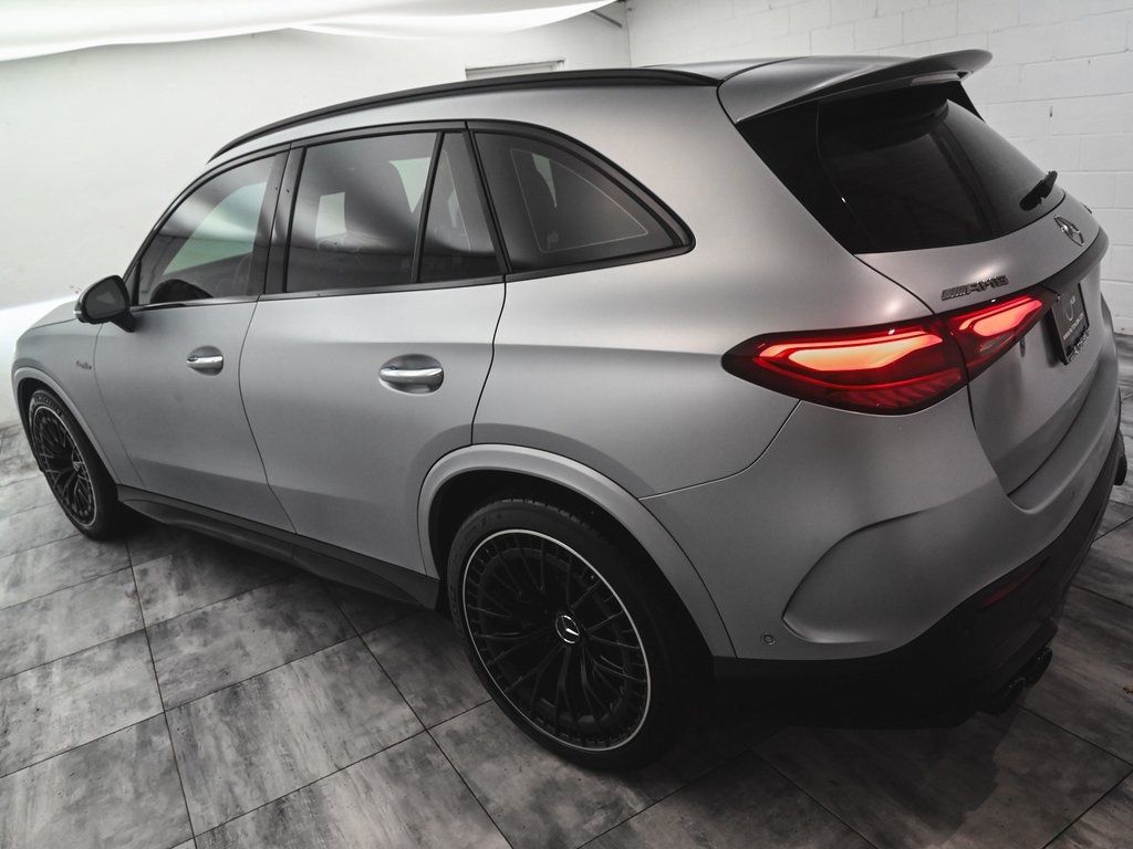 2024 Mercedes Benz GLC 43 AMG photo 4