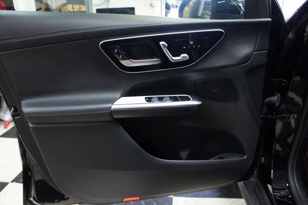 2024 Mercedes-Benz GLC Immaculate! - 22972764 - 31