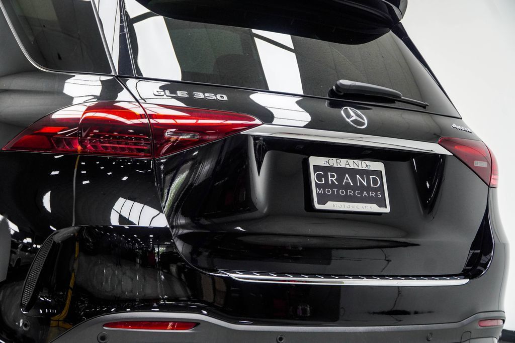 Mercedes-Benz GLE photo 16