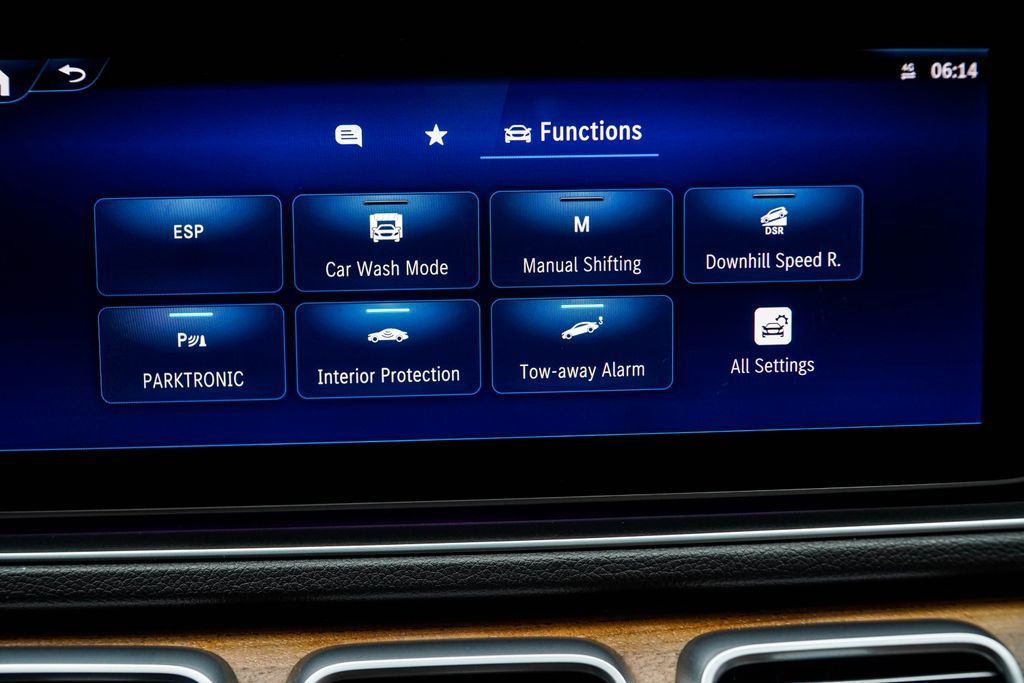 Mercedes-Benz GLE photo 29