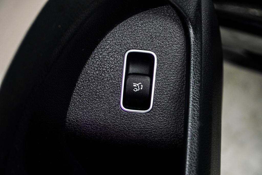 Mercedes-Benz GLE photo 42