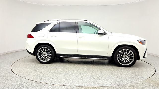 2024 Mercedes-Benz GLE GLE 350 4MATIC SUV w/ AMG Line Ext., 3rd Row & Driver Assistance - 23015397 - 3