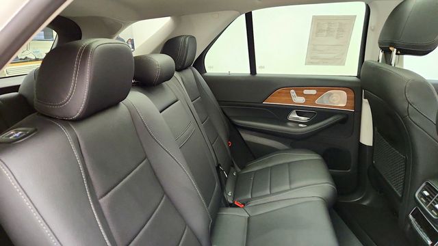 2024 Mercedes-Benz GLE GLE 450 4MATIC SUV w/ 3rd Row Seating & Driver Assistance Pkg - 23083579 - 22