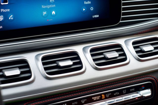 2024 Mercedes-Benz GLE LocalTrade/MSRP$93710/4MATIC/AMGNightPkg/Heated&CooledSeats - 22978336 - 27