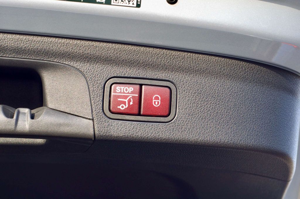 2024 Mercedes-Benz GLE MSRP$84600/4MATIC/DriverAssistancePkg/AMGLine/3rdRowSeating - 22981289 - 44