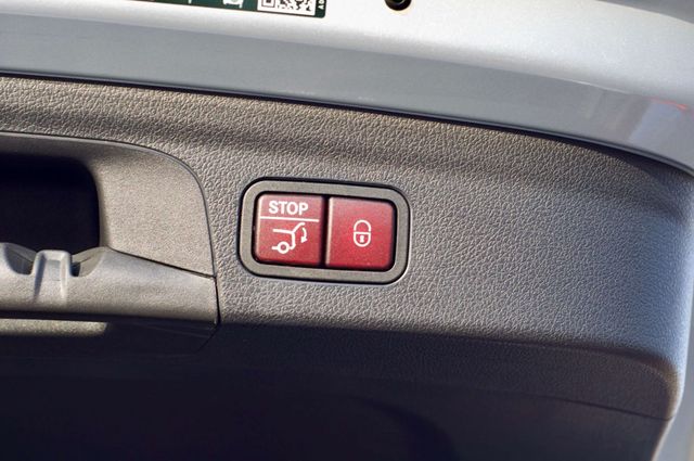 2024 Mercedes-Benz GLE MSRP$84600/4MATIC/DriverAssistancePkg/AMGLine/3rdRowSeating - 22981289 - 44