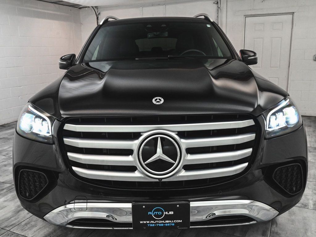 2024 Mercedes Benz GLS 450 photo 2