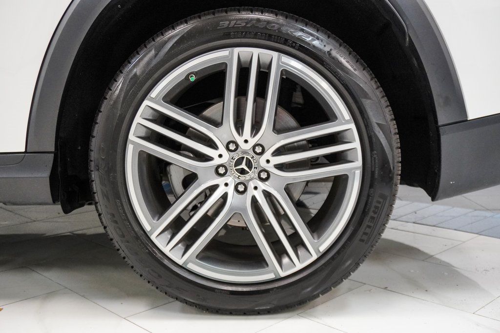 2024 Mercedes Benz GLS 450 4MATIC photo 10