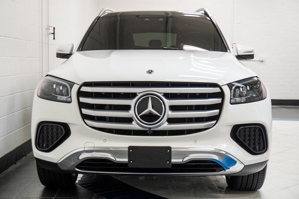 2024 Mercedes Benz GLS 450 4MATIC photo 11