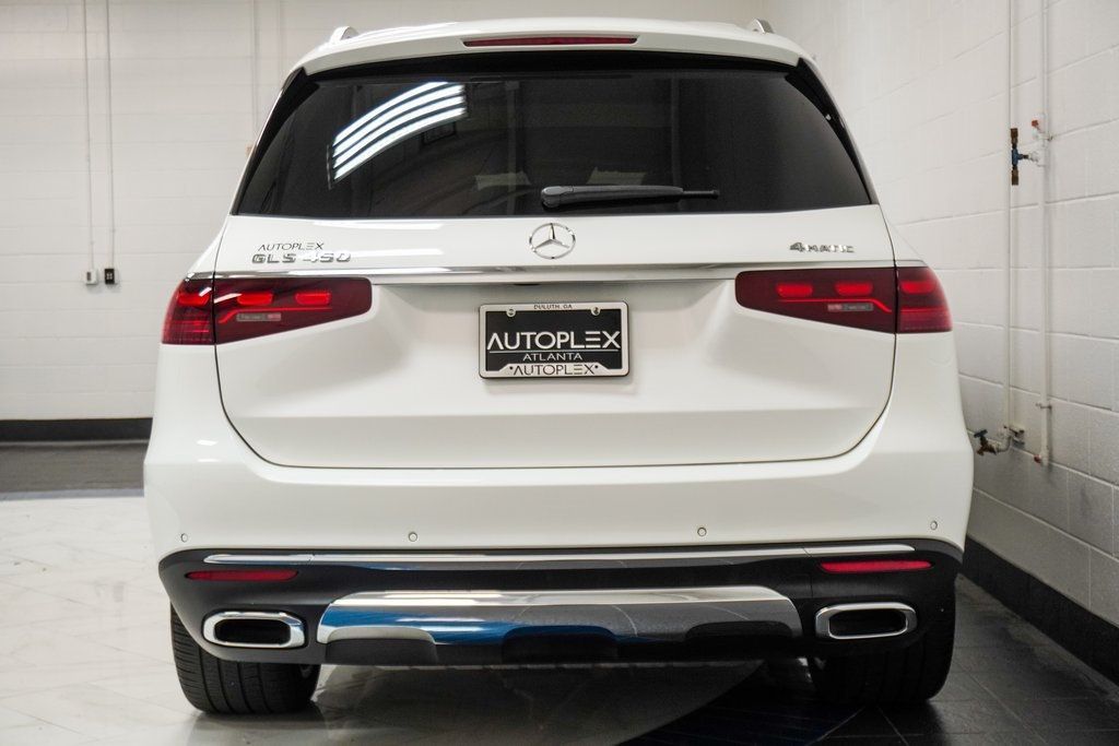 2024 Mercedes Benz GLS 450 4MATIC photo 12
