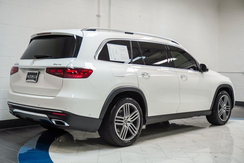 2024 Mercedes Benz GLS 450 4MATIC photo 5