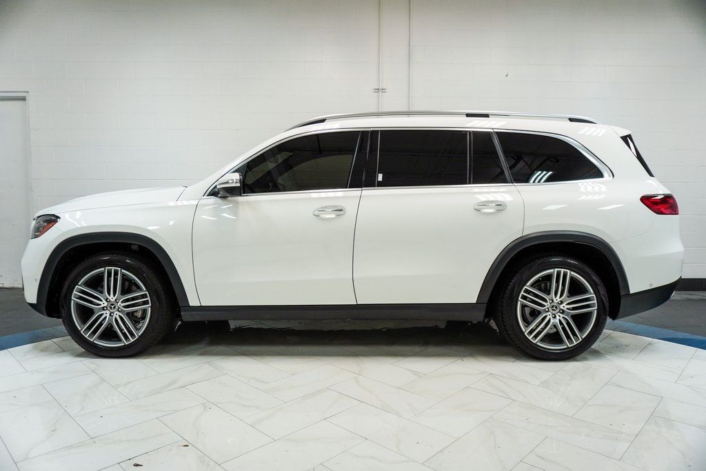 2024 Mercedes Benz GLS 450 4MATIC photo 7
