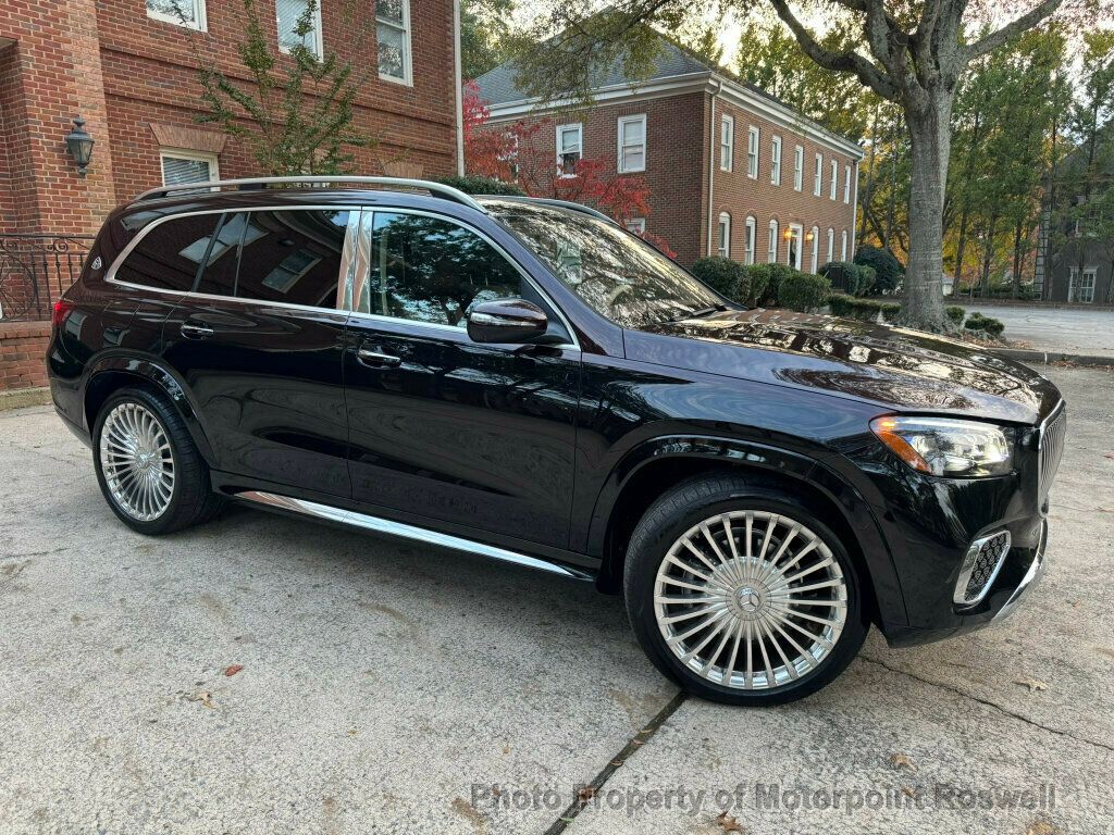 2024 Mercedes Benz GLS Maybach 600 4MATIC photo 2