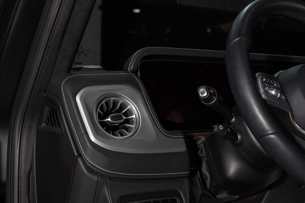 2024 Mercedes Benz G 550 photo 9