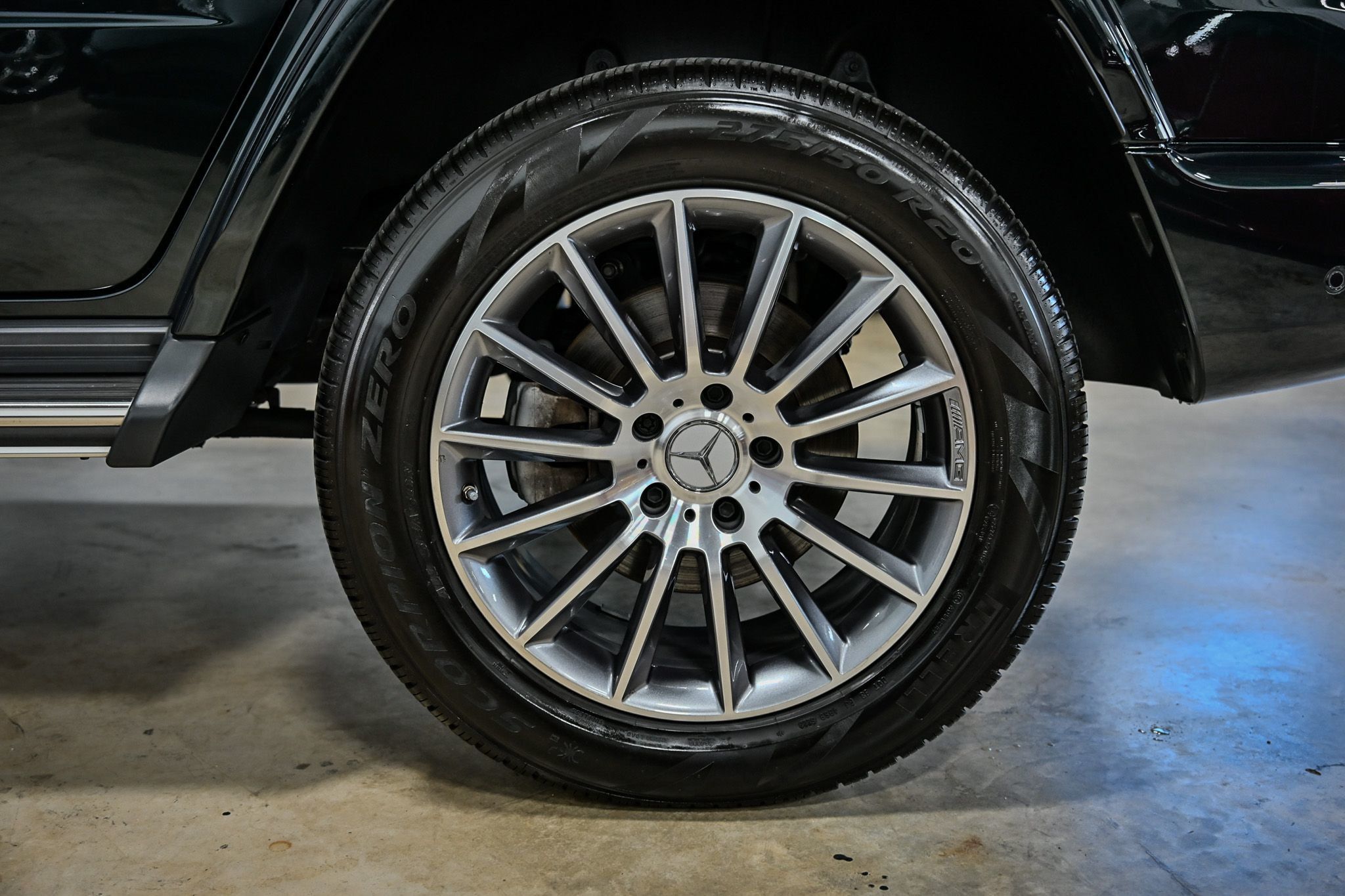 2024 Mercedes Benz G 550 photo 3